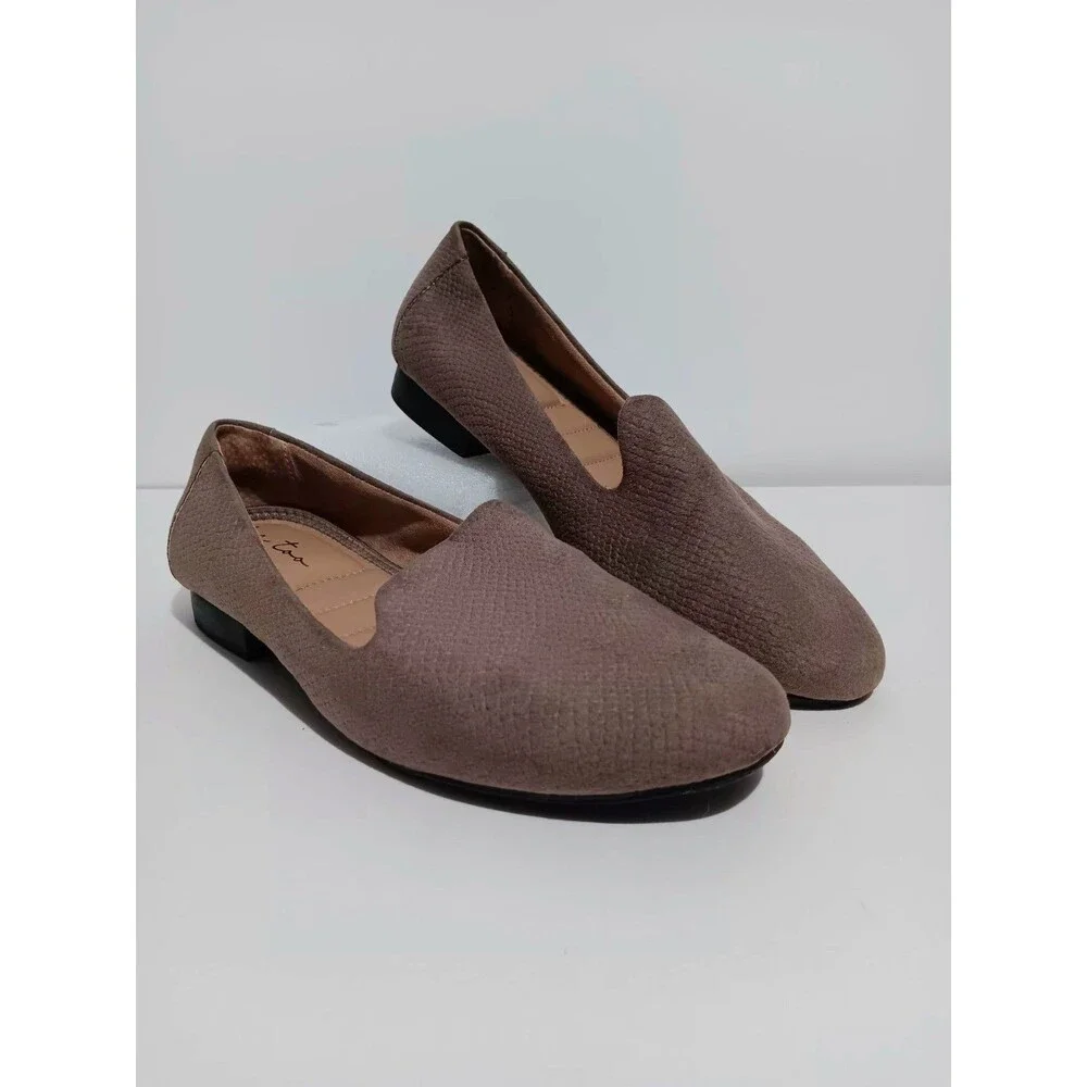 Me Too Women's  Brown Slip On Dress Casual Shoes Sz 9M